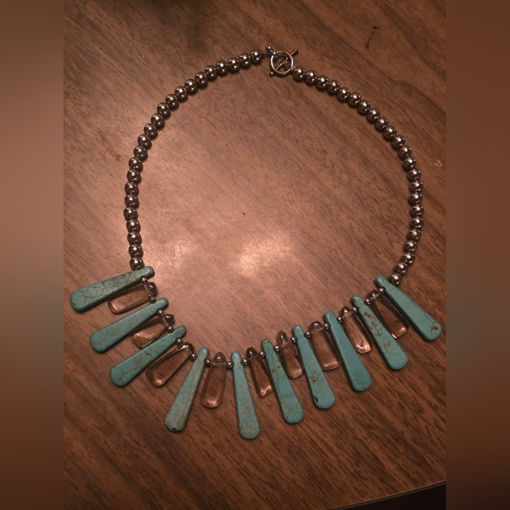 Elegant Turquoise and Glass Beaded Necklace